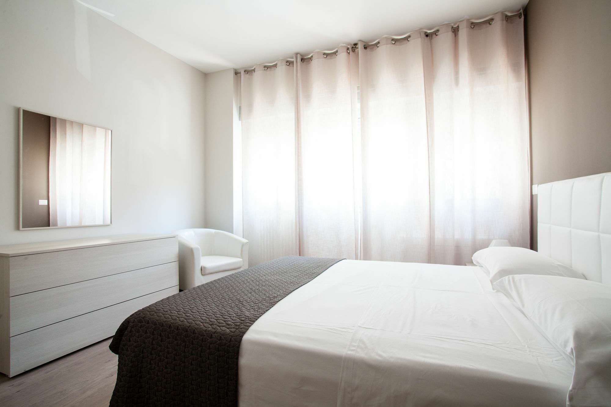 Astoria Suite Apartments Болонья Экстерьер фото